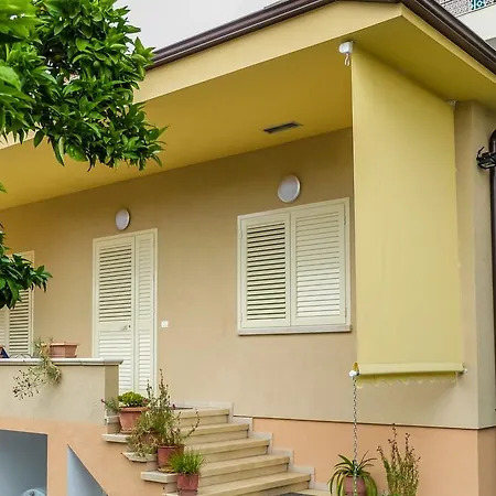 Ariadnes Apartamento Tirana