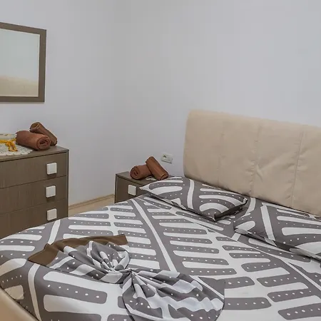 Ariadnes Тирана