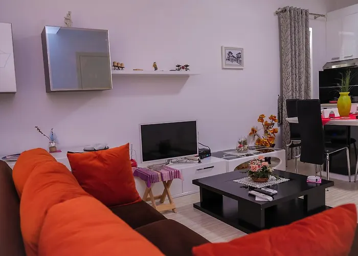 Ariadnes * טיראנה